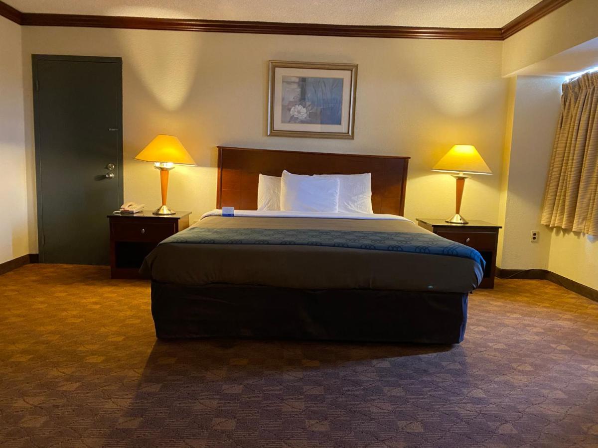 Rodeway Inn Sandston Habitación foto