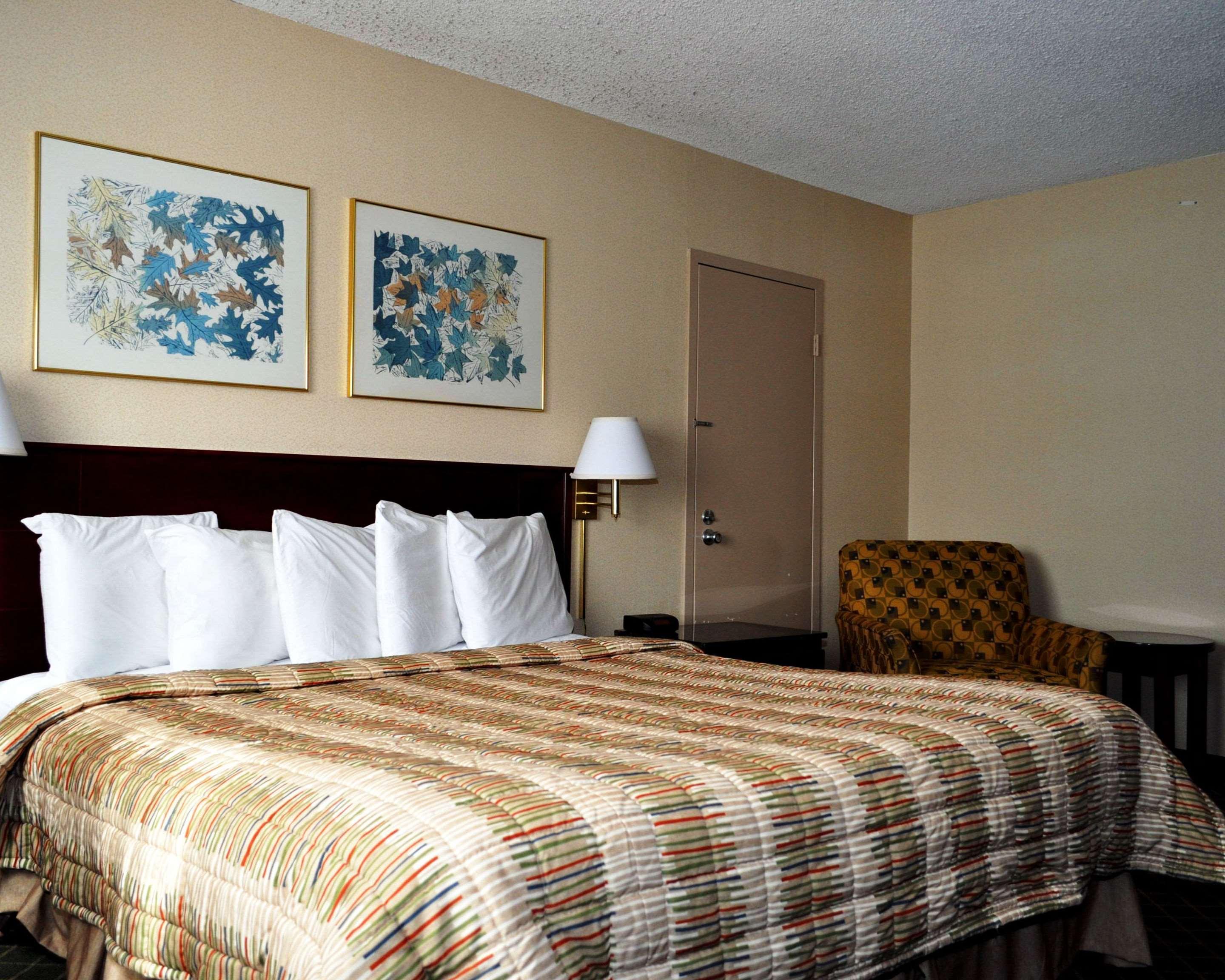 Rodeway Inn Sandston Exterior foto