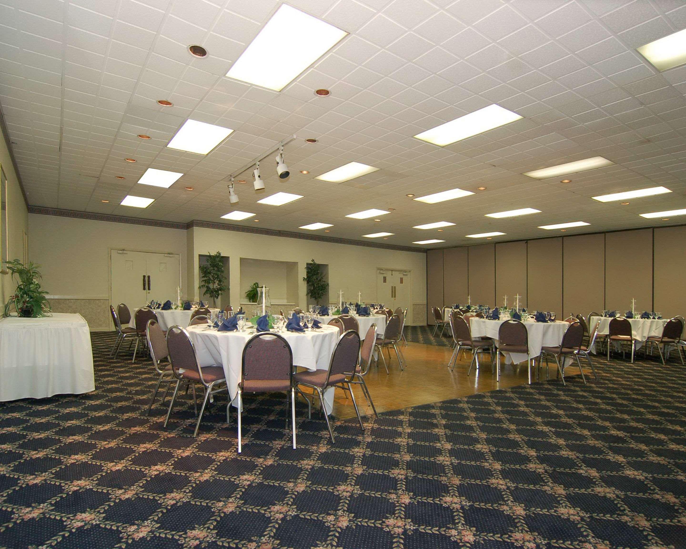 Rodeway Inn Sandston Exterior foto