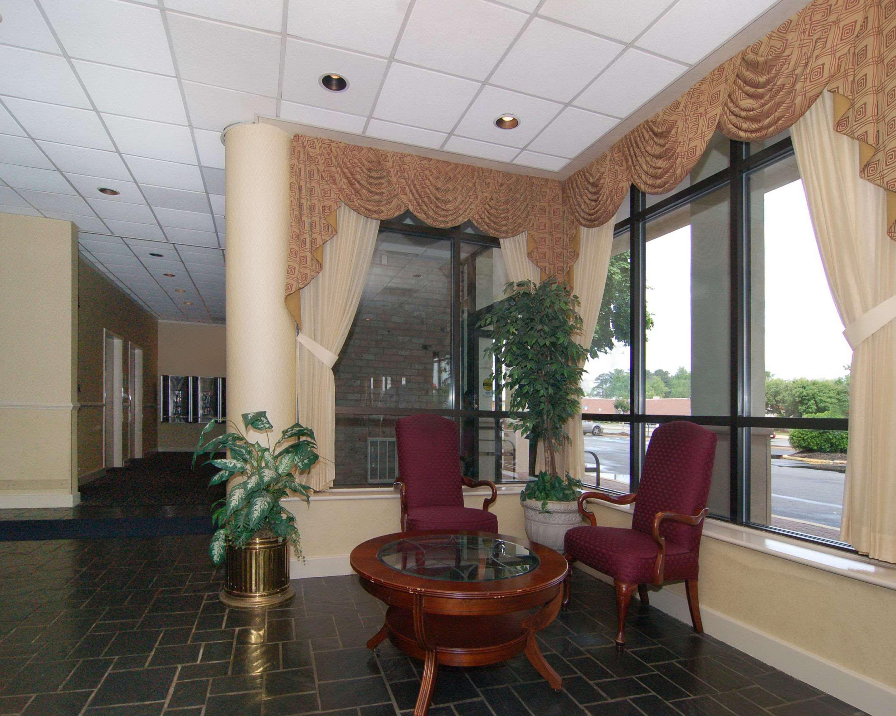 Rodeway Inn Sandston Exterior foto